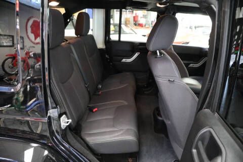 2013 Jeep Wrangler Unlimited Sahara