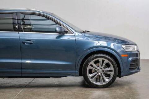 2017 Audi Q3 2.0T quattro Premium Plus