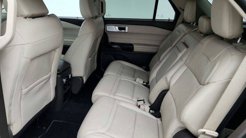 2021 Ford Explorer Platinum