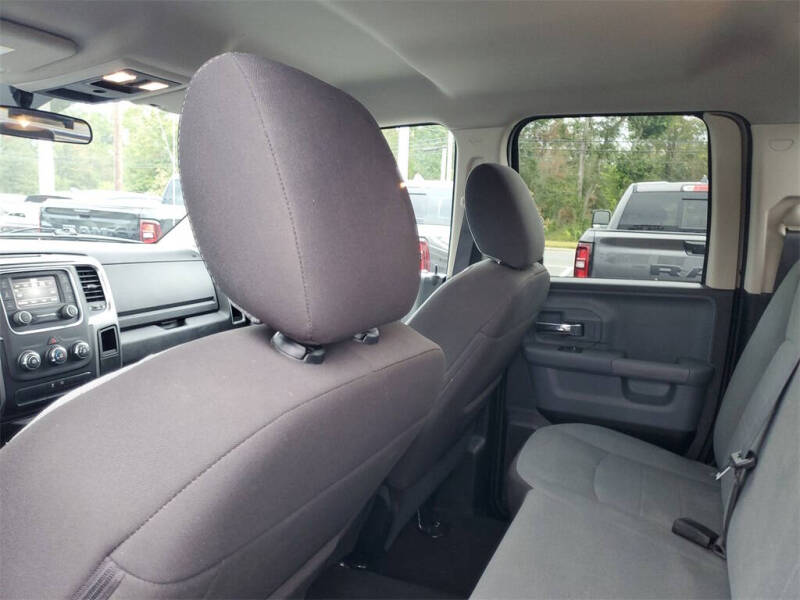 2024 RAM 1500 Classic SLT