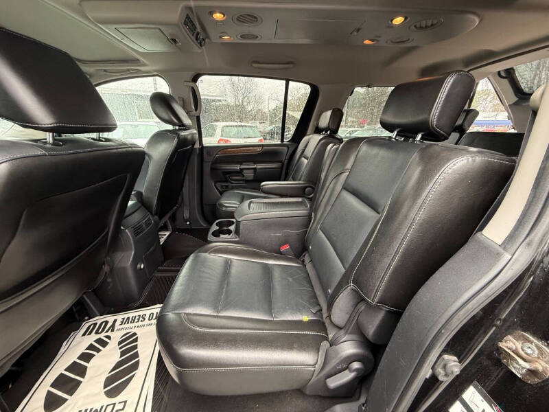 2010 Nissan Armada Platinum