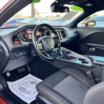 2022 Dodge Challenger SXT