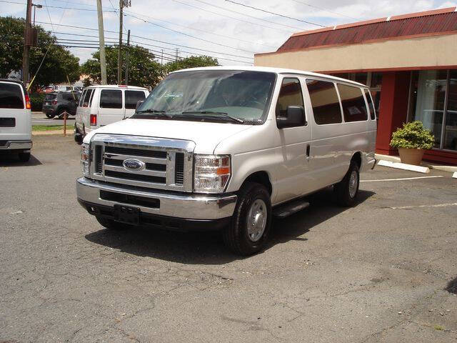 2008 Ford E-Series E-350 SD XLT