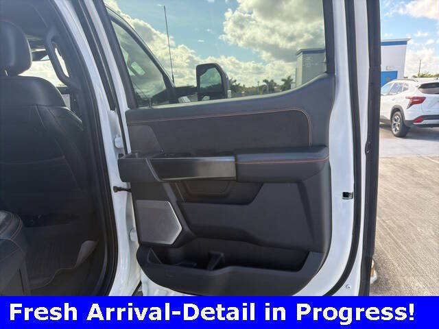 2023 Ford F-450 Super Duty Platinum