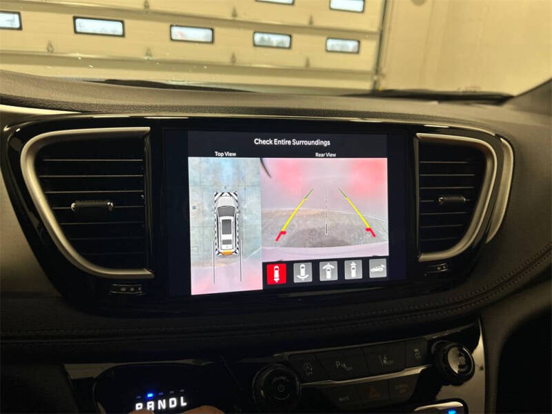 2026 Chrysler Pacifica Pinnacle