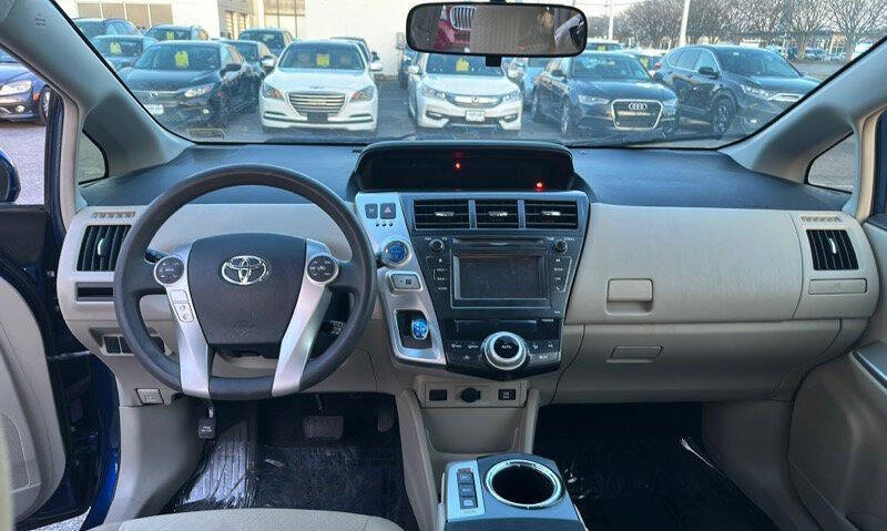 2012 Toyota Prius v Two
