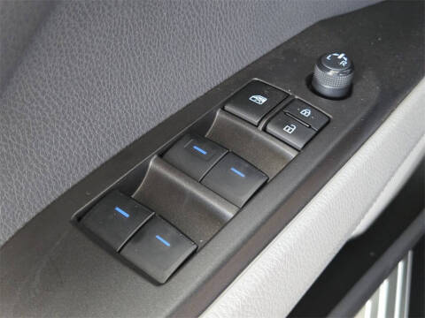 2024 Toyota Camry Hybrid SE