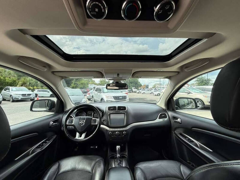 2020 Dodge Journey Crossroad
