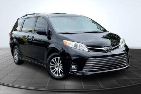 2019 Toyota Sienna XLE 8-Passenger