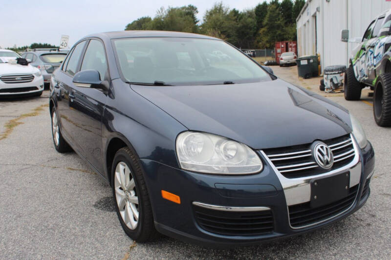 2010 Volkswagen Jetta for sale at UpCountry Motors in Taylors SC