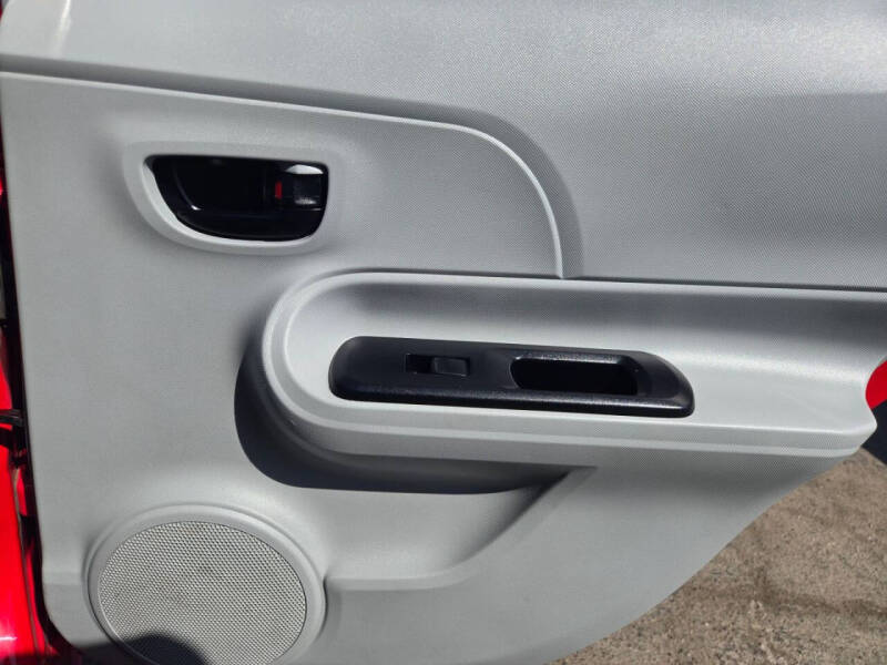 2014 Toyota Prius c One