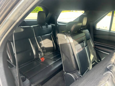 2022 Ford Explorer ST-Line