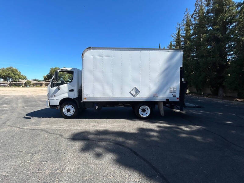 2020 Hino 195