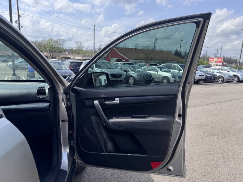 2014 Kia Sorento LX