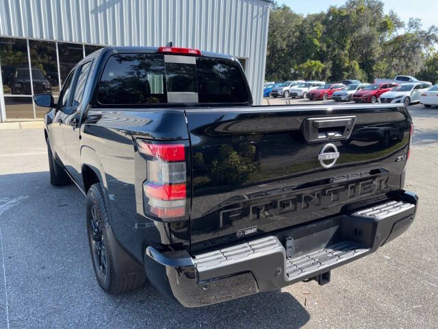 2024 Nissan Frontier SV