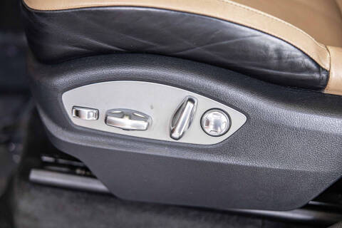 2017 Porsche Cayenne Platinum Edition