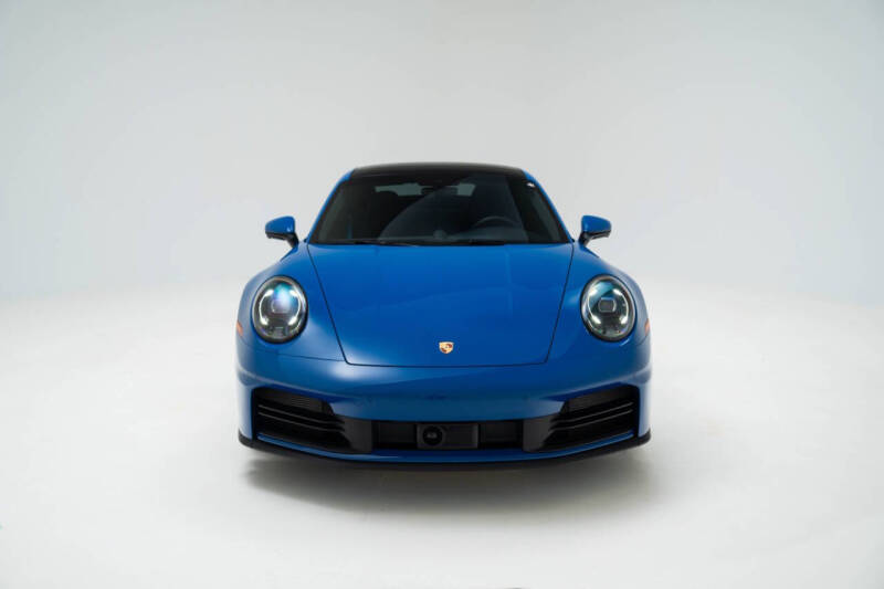 2025 Porsche 911 Carrera