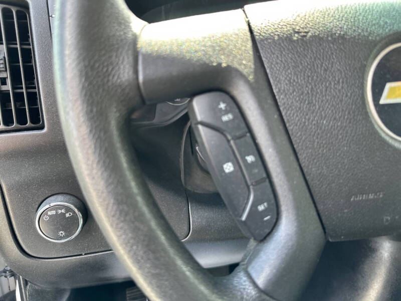 2017 Chevrolet Express 2500