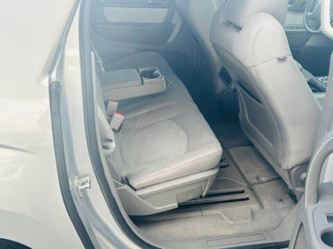 2015 GMC Acadia SLE-1