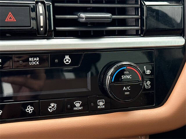 2025 Nissan Pathfinder Platinum