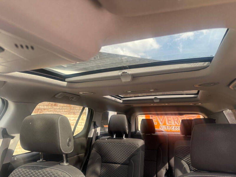 2017 GMC Acadia SLE-2