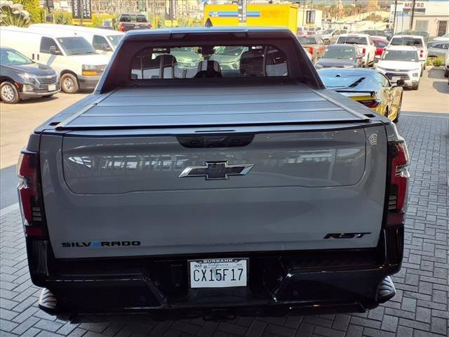 2025 Chevrolet Silverado EV RST