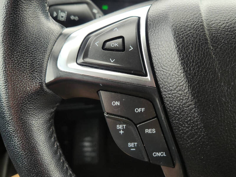 2023 Ford Edge Titanium