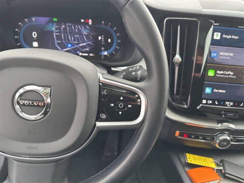 2025 Volvo XC60 B5 Plus Dark Theme