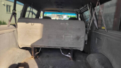 2000 Ford E-150 Chateau