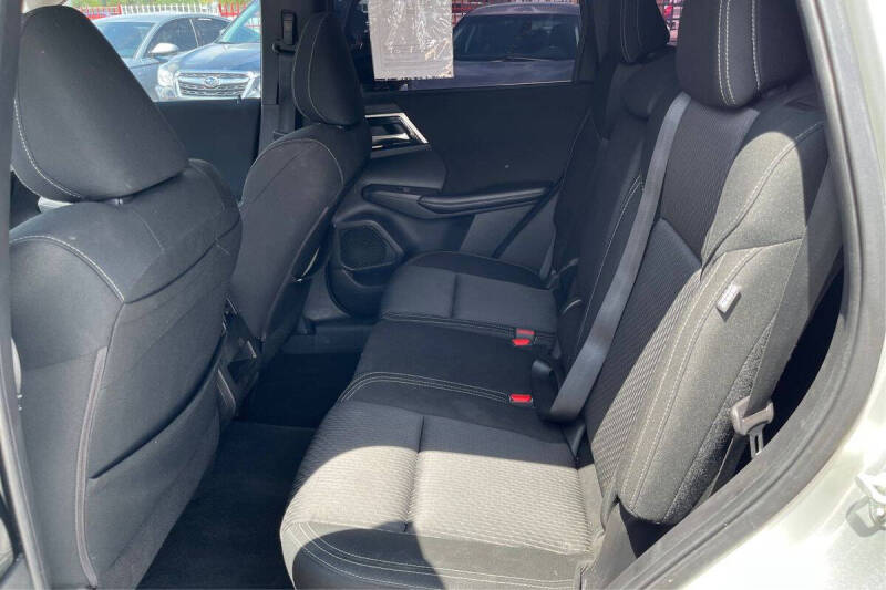 2022 Mitsubishi Outlander ES
