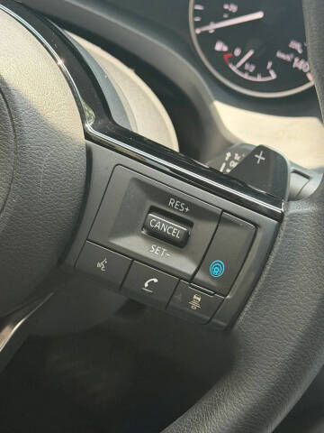 2022 Nissan Rogue SV
