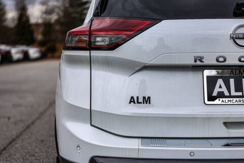 2025 Nissan Rogue SL