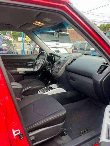 2012 Kia Soul +