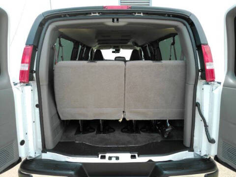 2025 Chevrolet Express LT 3500