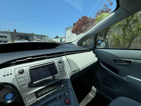 2013 Toyota Prius Four