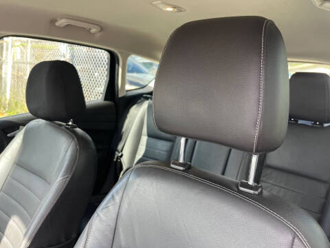 2015 Ford C-MAX Hybrid SEL