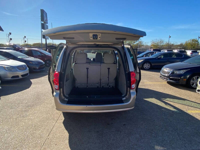 2014 Dodge Grand Caravan American Value Package