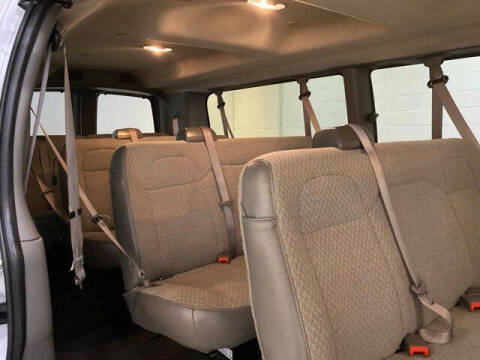 2025 Chevrolet Express LT 3500