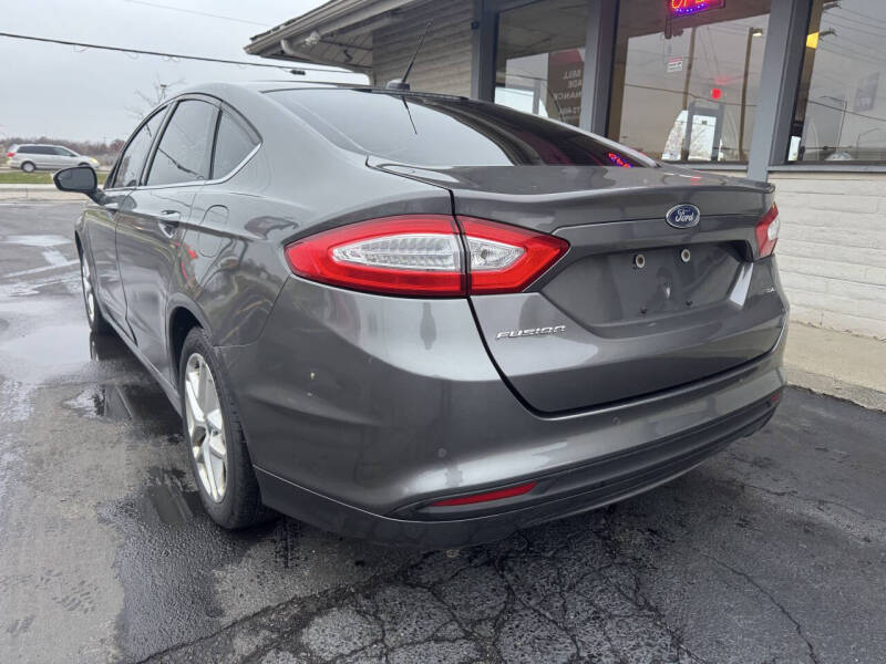 2013 Ford Fusion SE