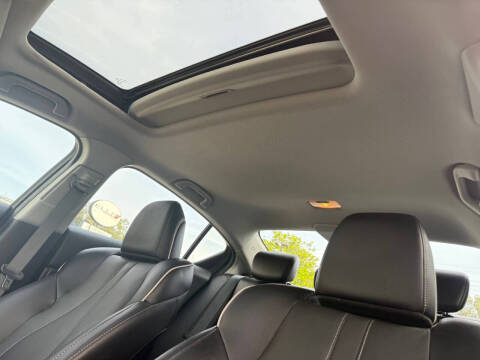 2020 Acura ILX w/Premium