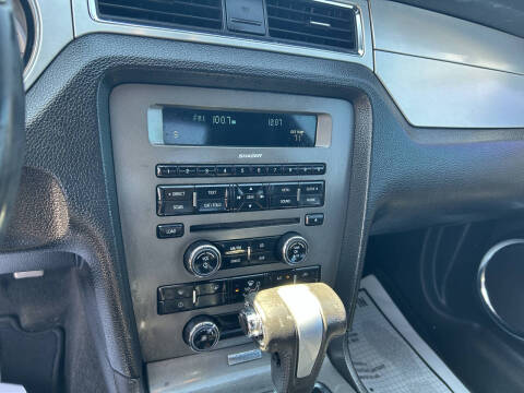 2011 Ford Mustang V6 Premium