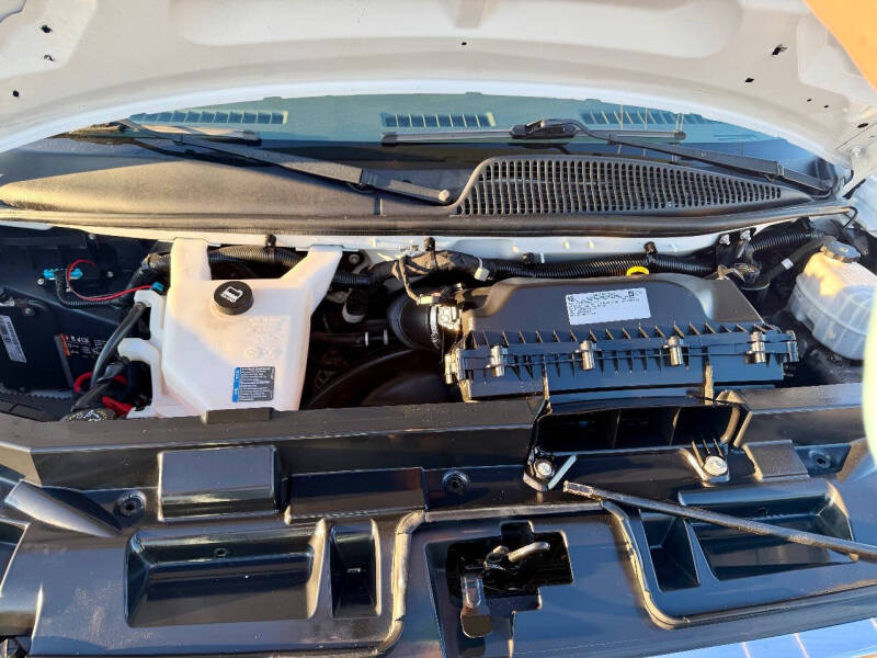 2018 GMC Savana 2500