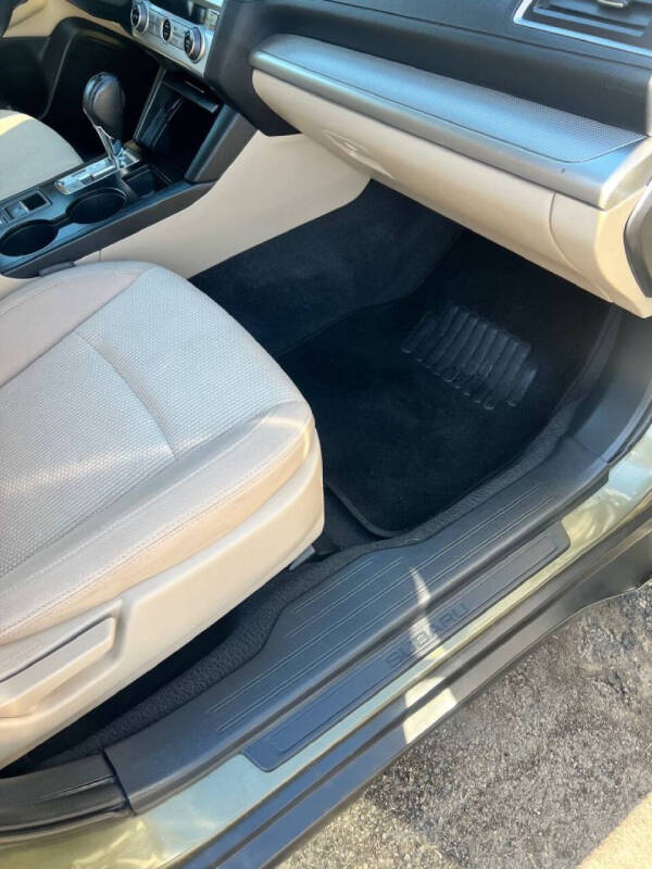 2017 Subaru Outback 2.5i Premium