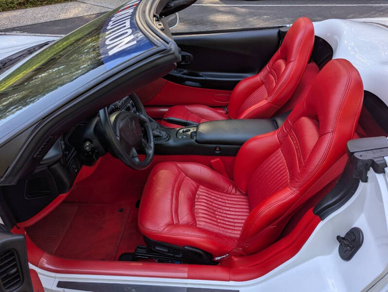 2004 Chevrolet Corvette