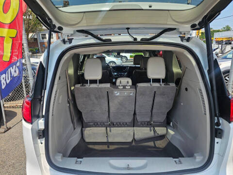 2018 Chrysler Pacifica Touring L