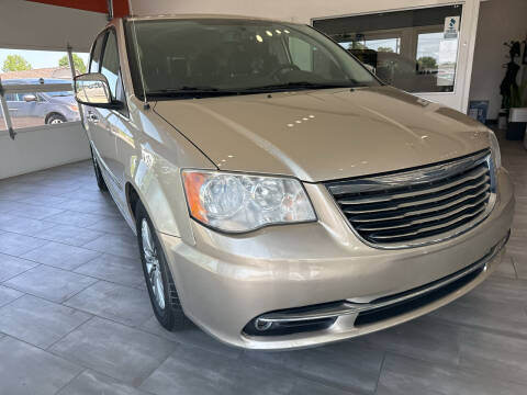 2013 Chrysler Town and Country for sale at Evolution Autos in Whiteland IN