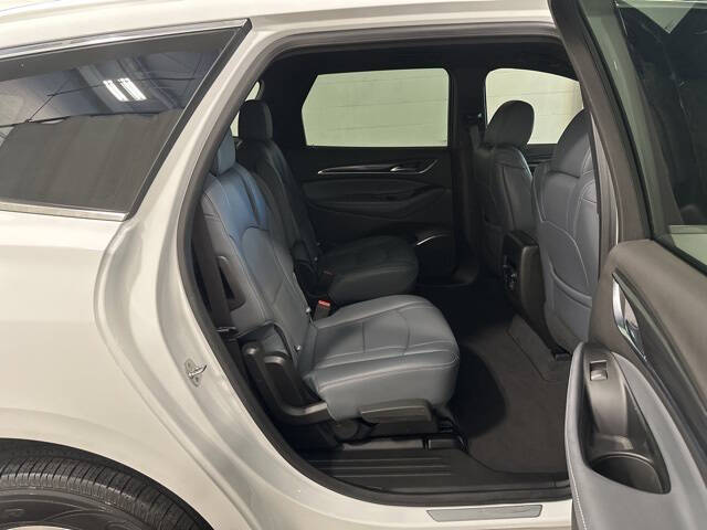 2024 Buick Enclave Essence