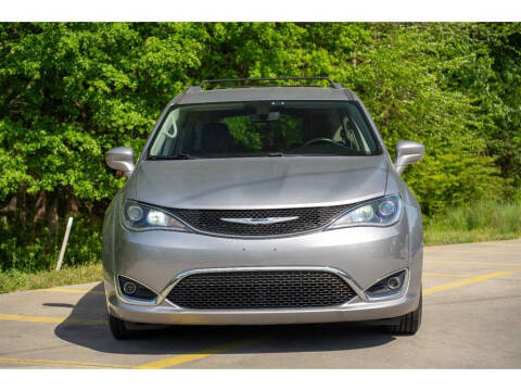 2020 Chrysler Pacifica Touring L