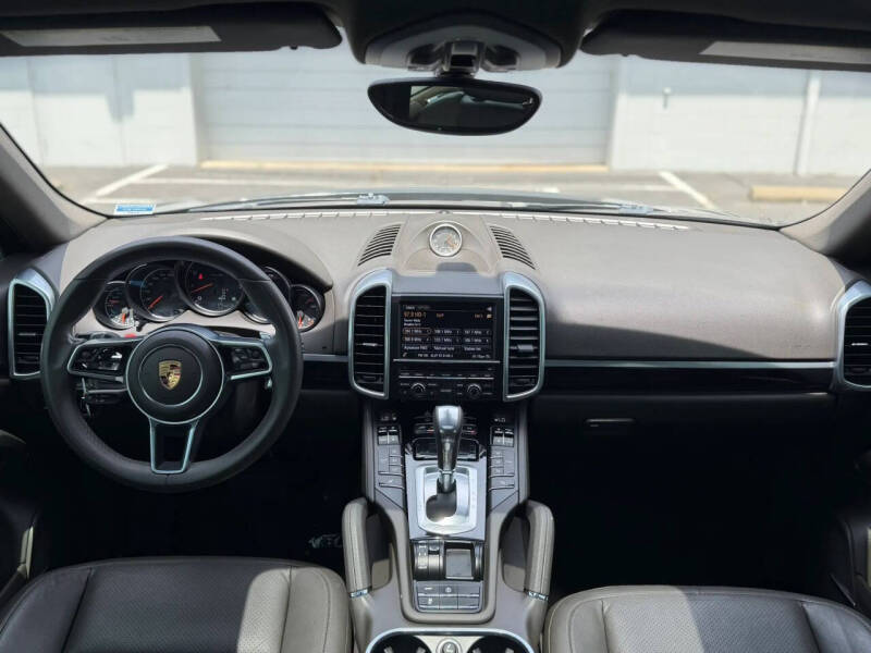 2016 Porsche Cayenne