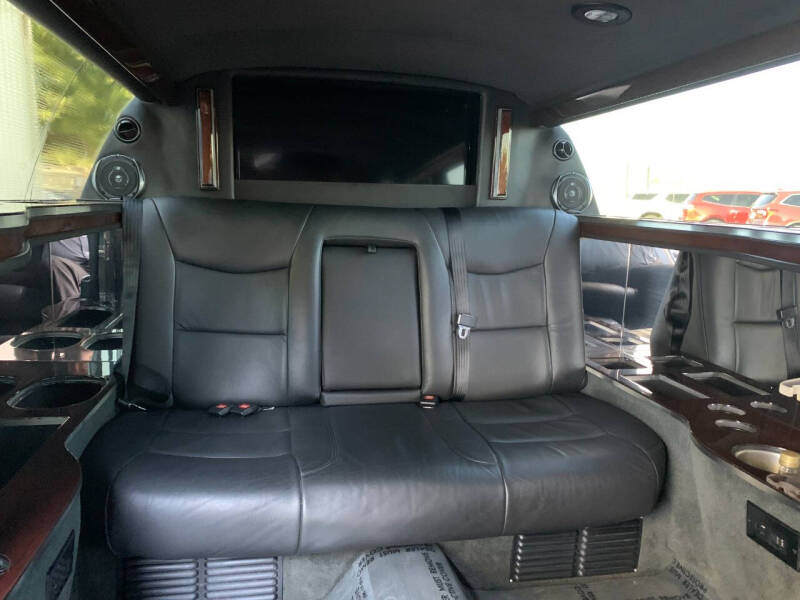 2013 Cadillac XTS Pro Coachbuilder-Limo